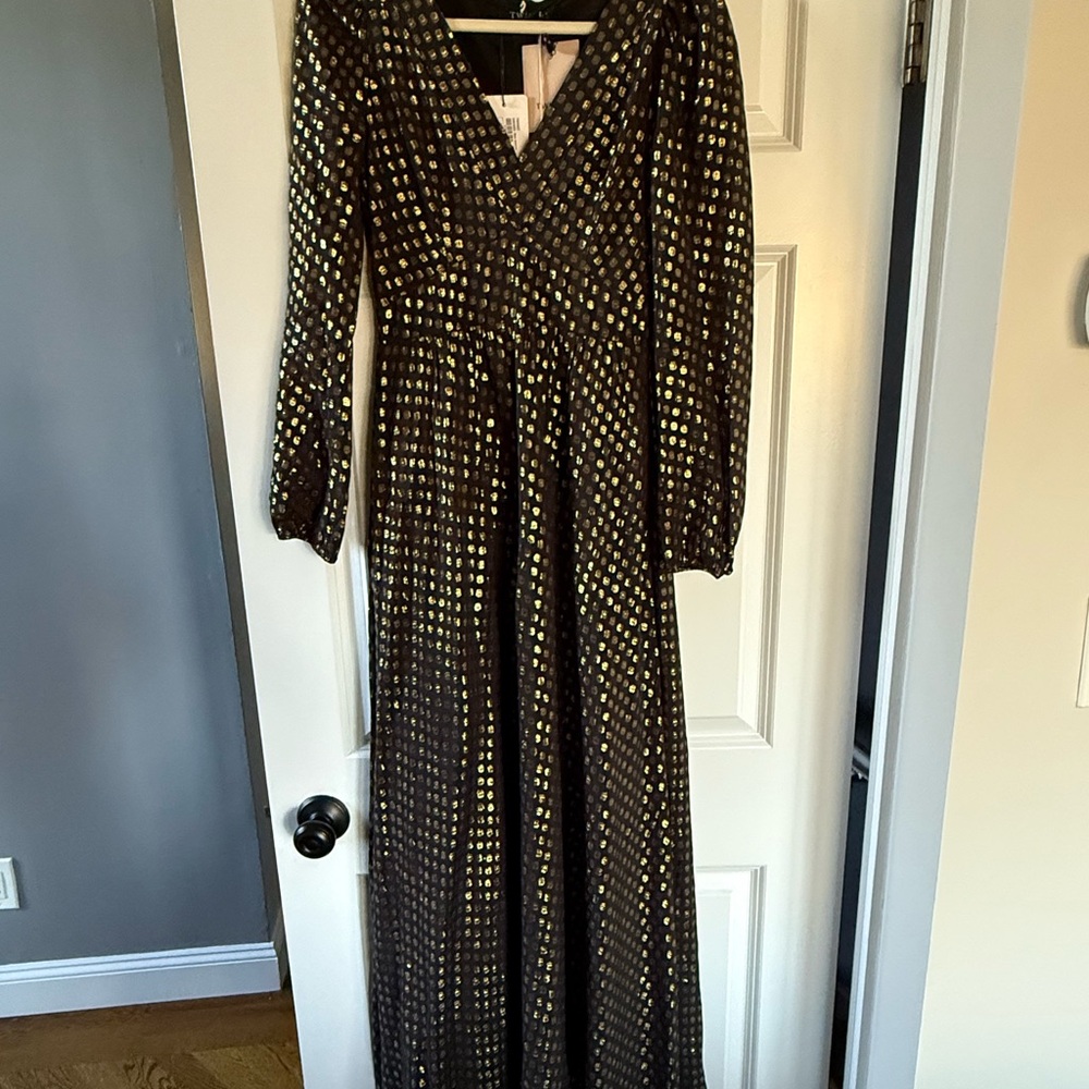 NWT Twinset Elegant Maxi Black and Gold Long Sleeve Dress w optional belt.